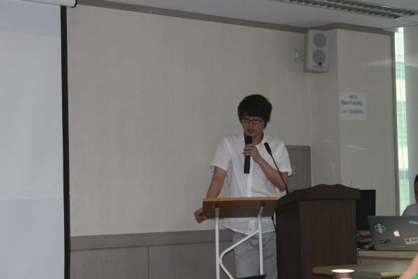 (주)아이온커뮤니케이션즈 R&D사업본부 개발자회의 현장