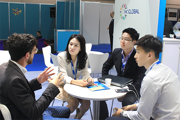 K-Global@London에 참가하여 상담을 진행한 아이오닌 K-Global@London에 참가하여 상담을 진행한 아이오닌