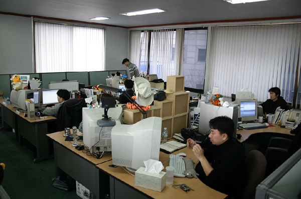 아이온커뮤니케이션즈 10주년 사무실 내부 아이온커뮤니케이션즈 10주년 사무실 내부